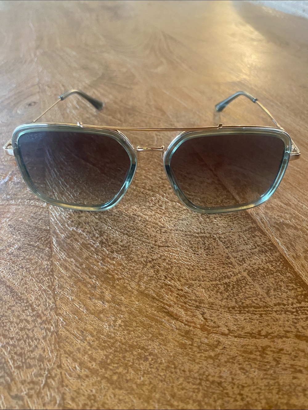 DIFF Jordan Cool Matcha Gradient Sunglasses - Picture 5 of 11